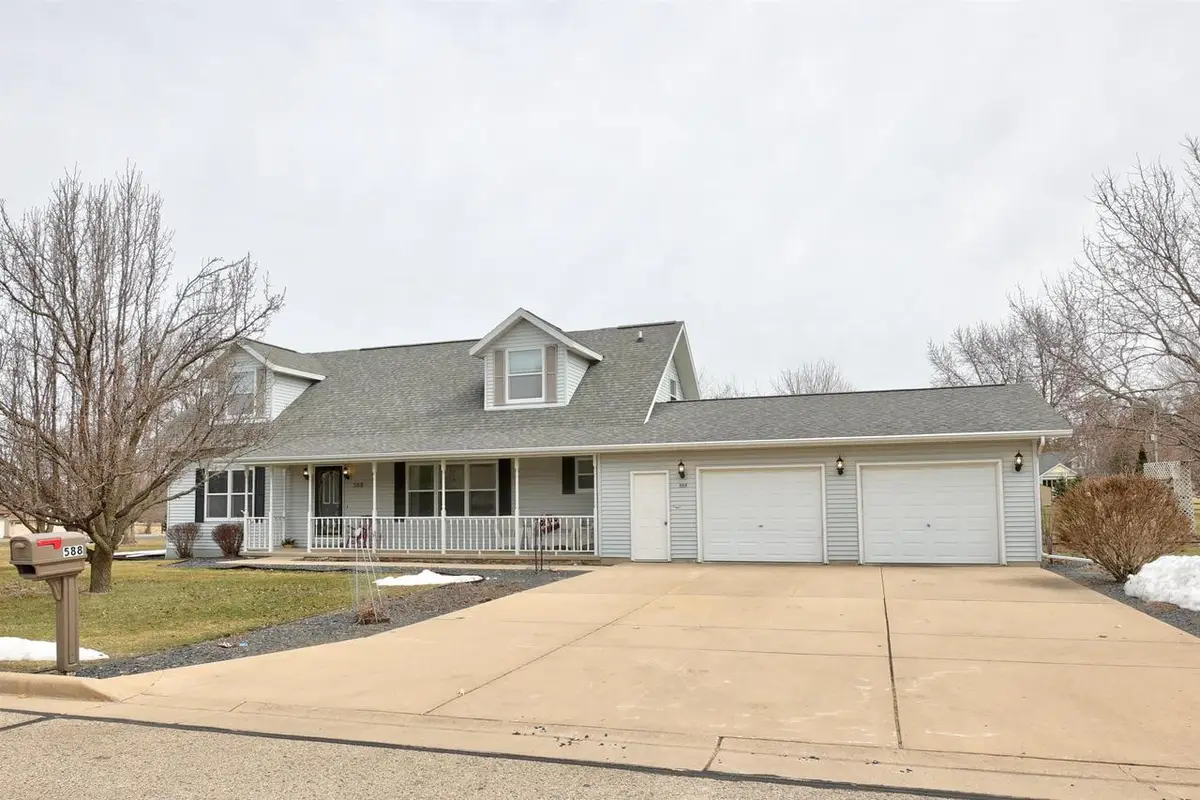 588 Ann Court, Berlin, WI 54923 - #1