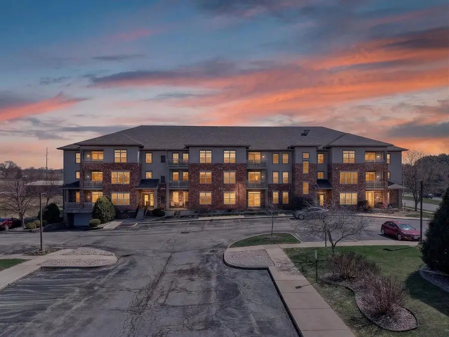 6402 Milwaukee Street #207, Madison, WI 53718 - #2