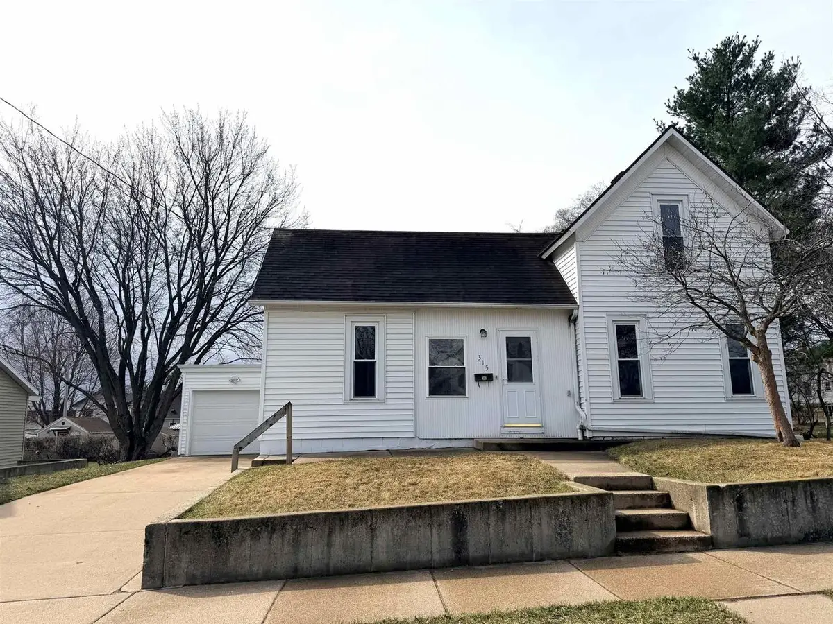 315 E Lacrosse Street, Tomah, WI 54660 - #1