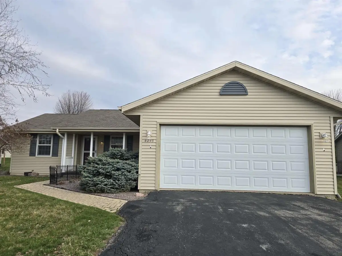4295 Kingsford Drive, Janesville, WI 53546 - #1