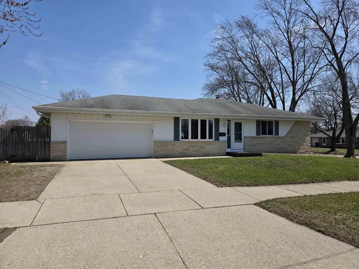 1841 S Walnut Street, Janesville, WI 53546 - #1