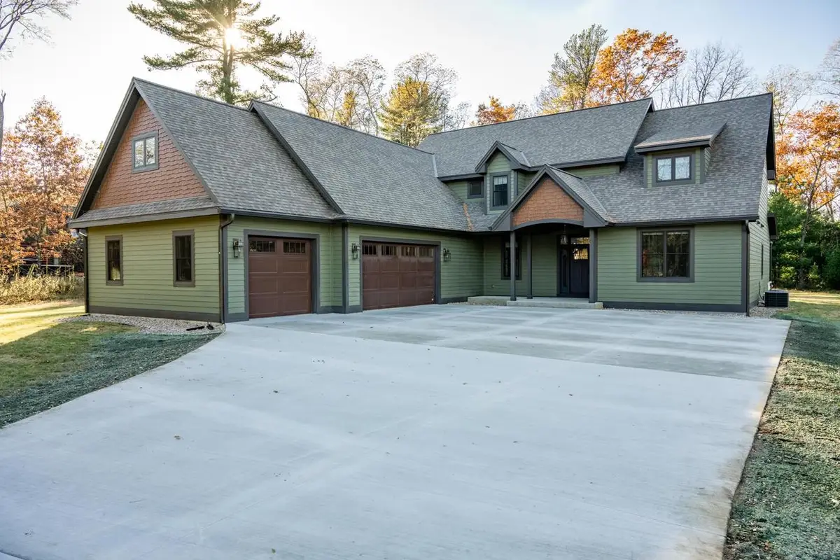 N7825 N Cherokee Circle, New Lisbon, WI 53950 - #1