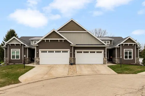 21 Bentley Way, Fitchburg, WI 53711