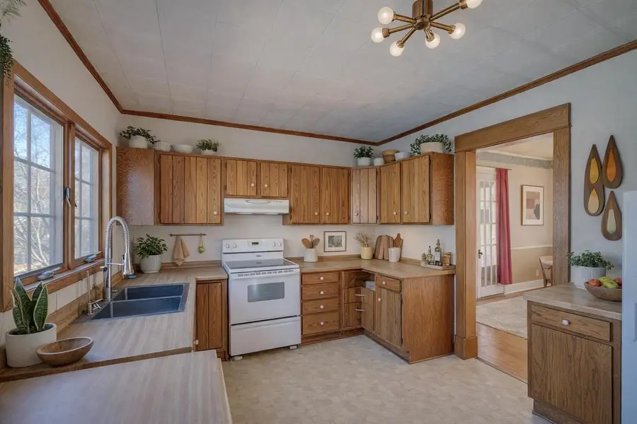 321 S Parker Drive, Janesville, WI 53545 - #3