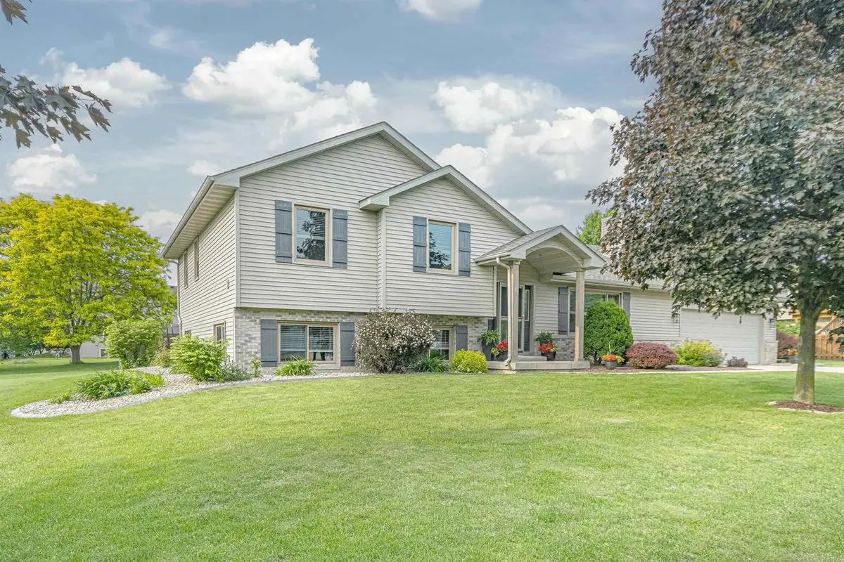 4380 Van Winkle Way, Deforest, WI 53532 - #1