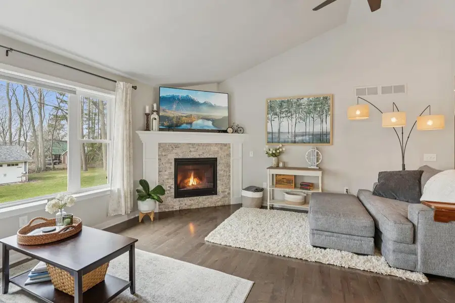 W9063 Lakeview Drive, Cambridge, WI 53523 - #3