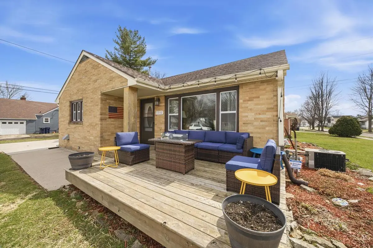 1330 Sycamore Street, Janesville, WI 53545 - #1