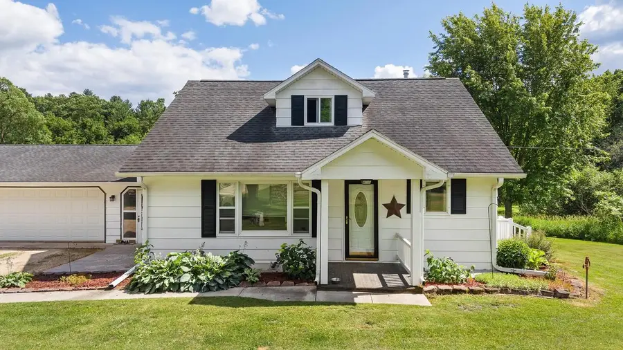 1135 County Road K, Wisconsin Dells, WI 53965 - #3