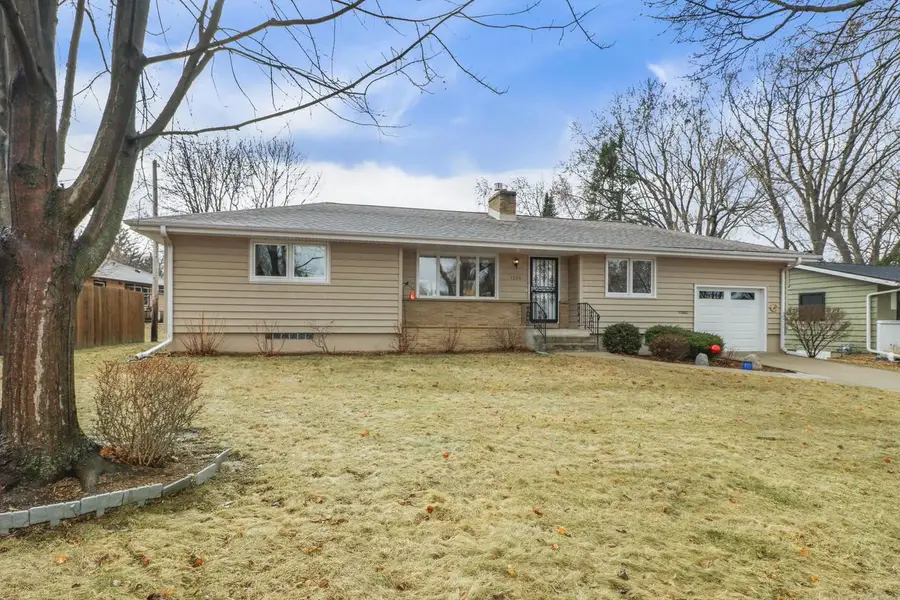 1525 WYLDEWOOD Drive, Madison, WI 53704 - #3