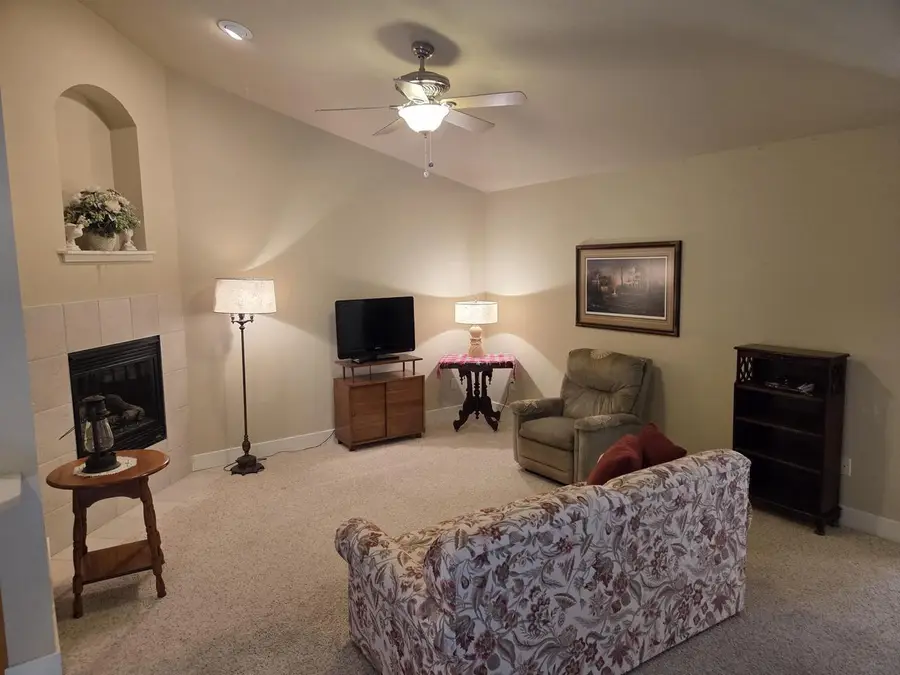 1020 Prospect Avenue #8, Portage, WI 53901 - #3