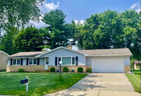 307 Holiday Drive, Waunakee, WI 53597
