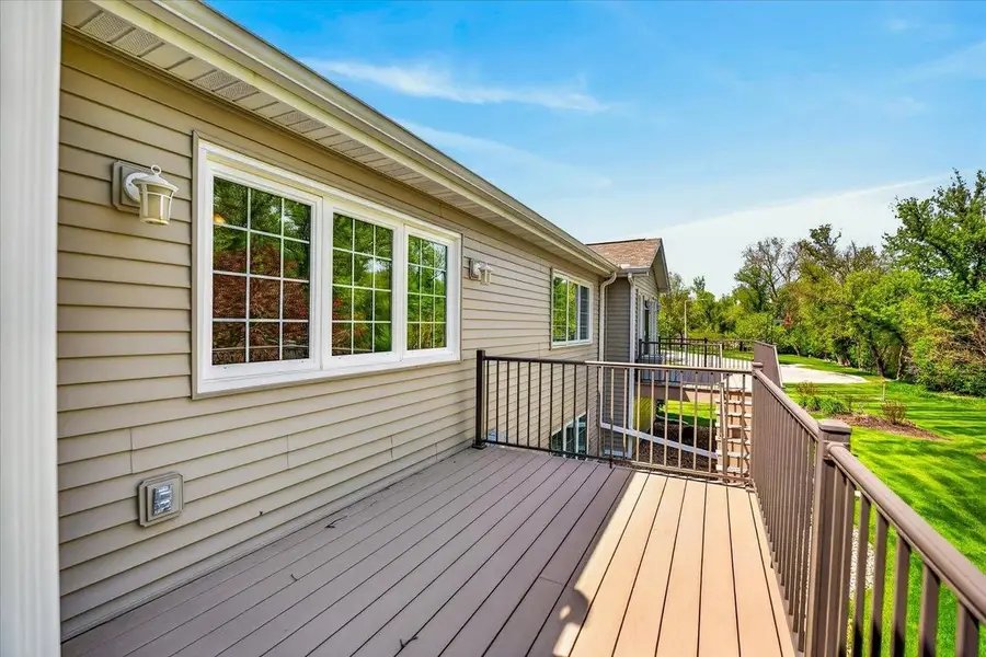 649 Springbrook Circle #46, Deforest, WI 53532 - #3
