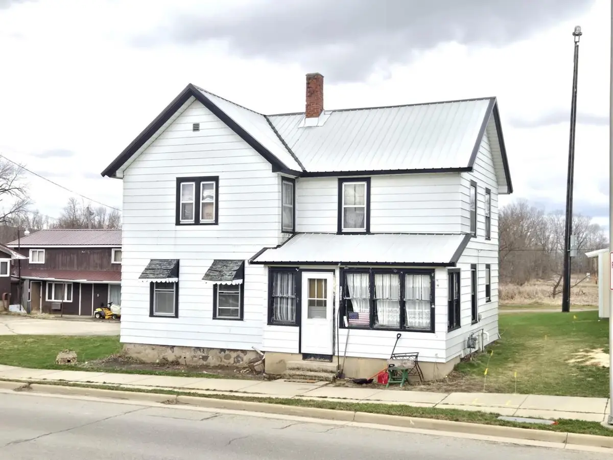 216 S South Street, Kingston, WI 53939 - #1