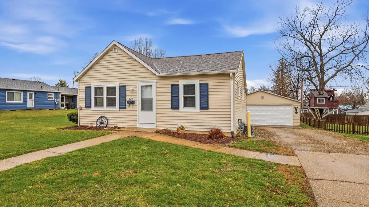 325 Elmer Street, Platteville, WI 53818 - #1