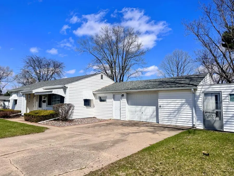 1400 S 11th Street, Prairie Du Chien, WI 53821 - #2