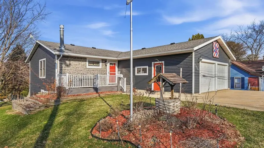 1036 East Street, Darlington, WI 53530 - #2