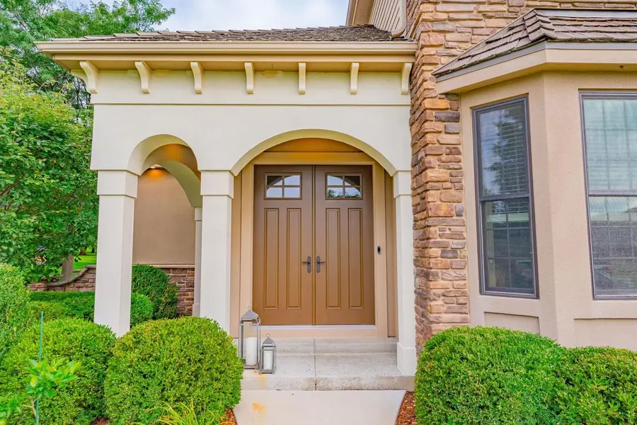 1500 E Bristlecone Drive, Hartland, WI 53029 - #3