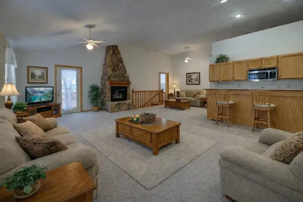 602 E Madison Avenue #19, Milton, WI 53563