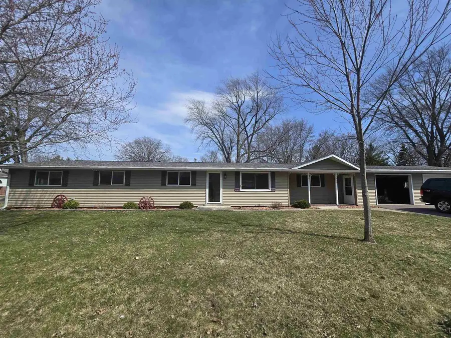 406 Cardinal Drive, Westfield, WI 53964 - #2