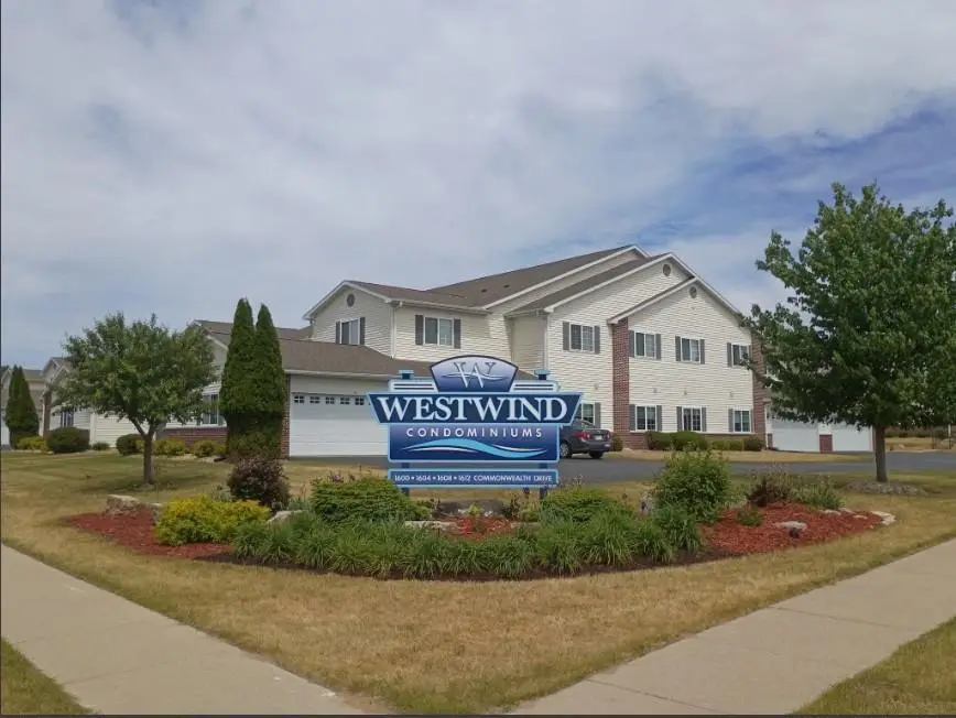 1612 Commonwealth Drive #8, Fort Atkinson, WI 53538 - #1