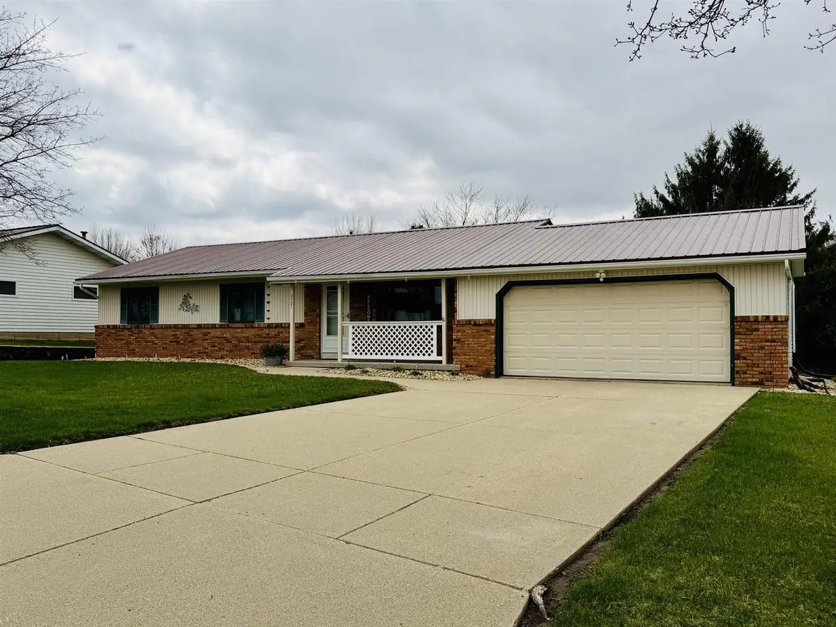 2721 3rd Avenue, Monroe, WI 53566 - #1