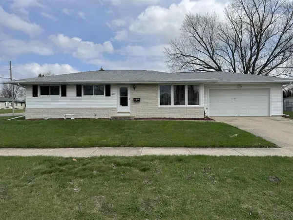 1607 S Arch Street, Janesville, WI 53546