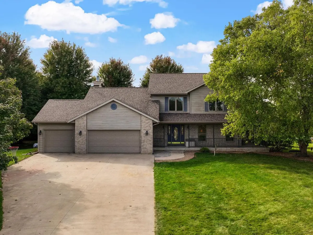 6707 Twin Lane Road, Sun Prairie, WI 53590 - #1