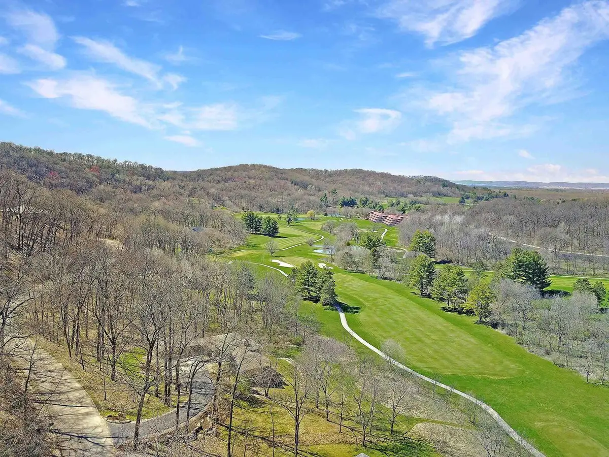 1316 S SPRINGS Drive, Spring Green, WI 53588 - #1