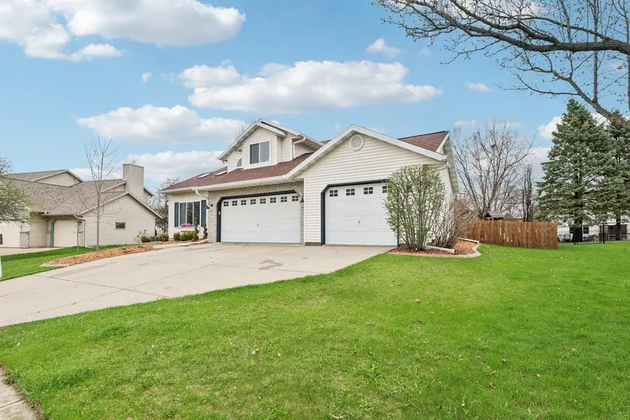 609 Worthington Way, Waunakee, WI 53597 - #3
