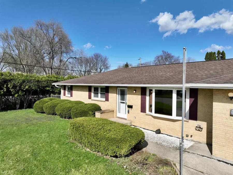 1920 Greenwich Lane, Janesville, WI 53545 - #2