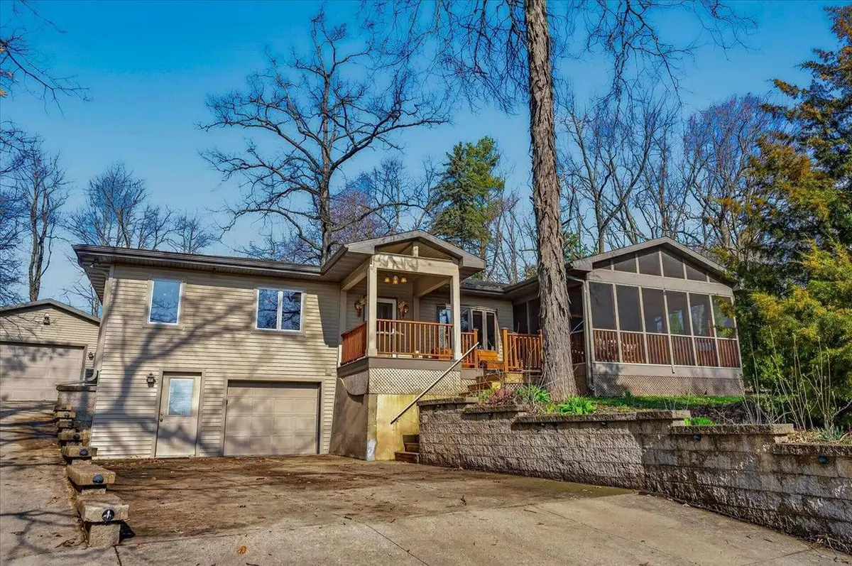 6097 Hellenbrand Road, Waunakee, WI 53597 - #1