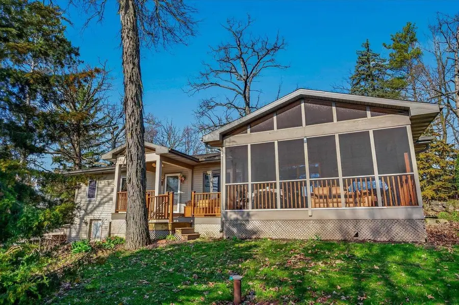 6097 Hellenbrand Road, Waunakee, WI 53597 - #3