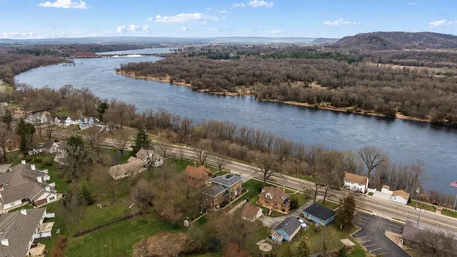 723 Water Street, Prairie Du Sac, WI 53578 - #2