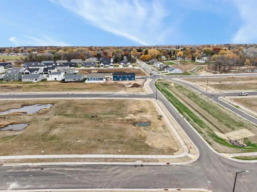 312-316 Dahlia Drive, Stoughton, WI 53589 - #3