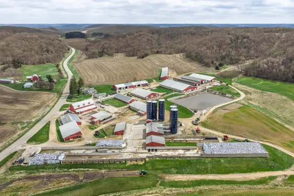 E8985 County  B Road, Sauk City, WI 53588