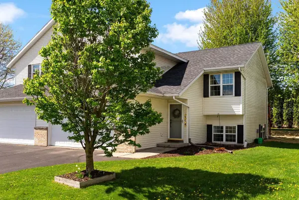 556 Ronald Lee Circle, Rio, WI 53960