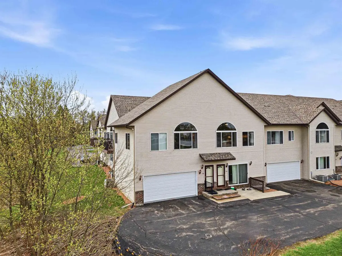 730 Cherokee Path, Lake Mills, WI 53551 - #1
