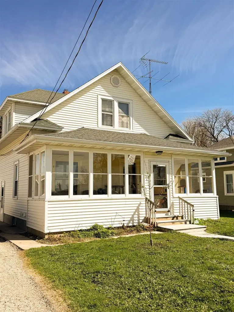 1238 Dodgeville Street, Highland, WI 53543 - #1