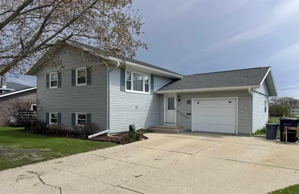 1717 Chatham Street, Janesville, WI 53546