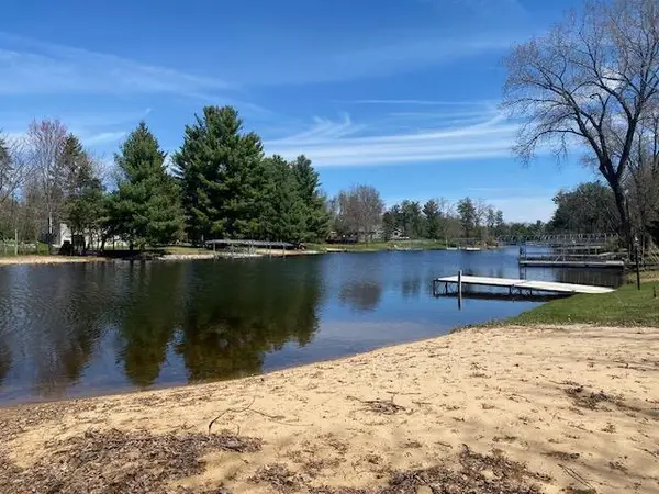 1047 Archers Lane, Nekoosa, WI 54457