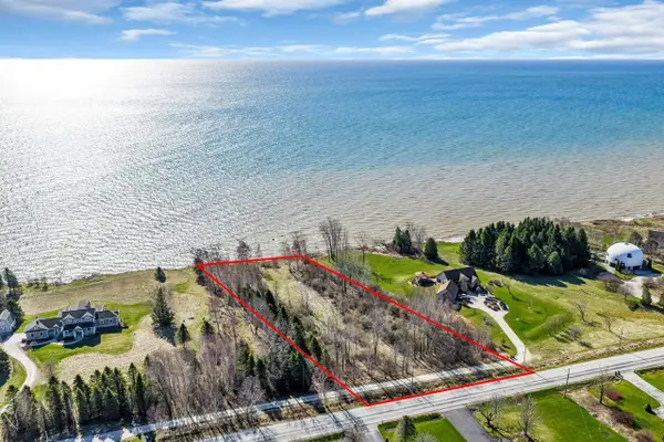 lot 1 LYG E HWY Q-C, Manitowoc, WI 54220