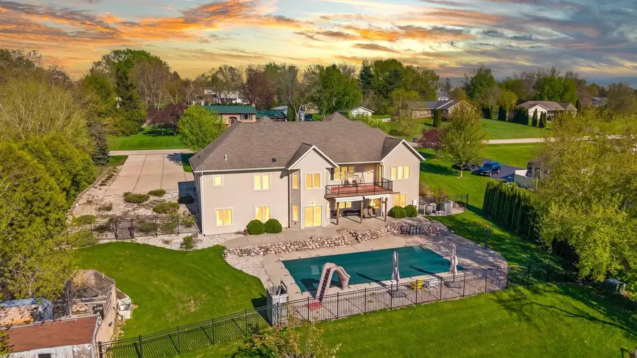 N1657 Carlin Road, Fort Atkinson, WI 53538 - #2