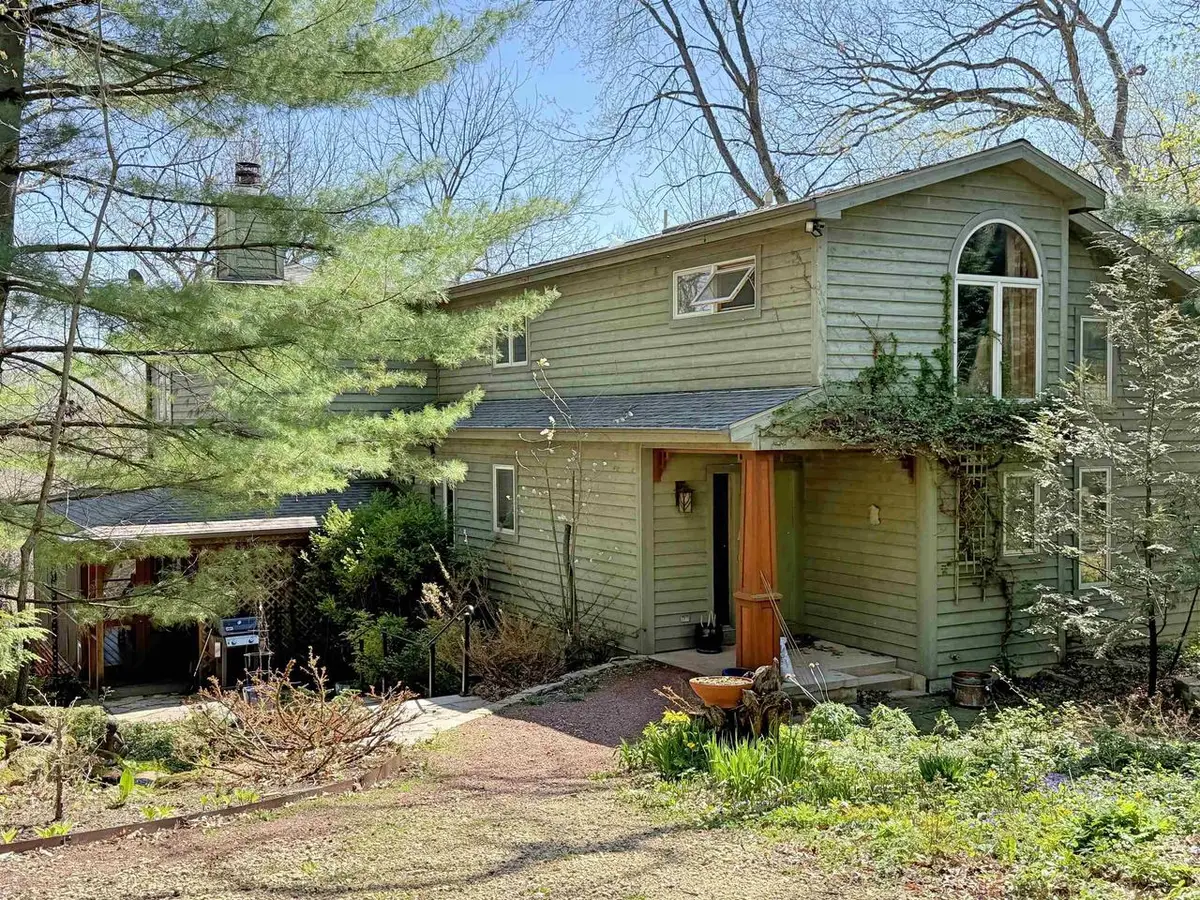N5842 Sugar River Parkway, Albany, WI 53502 - #1