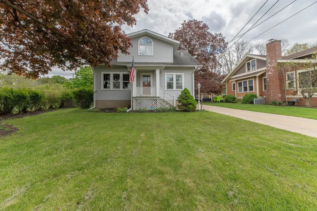 197 Geneva Street, Williams Bay, WI 53191 - #1