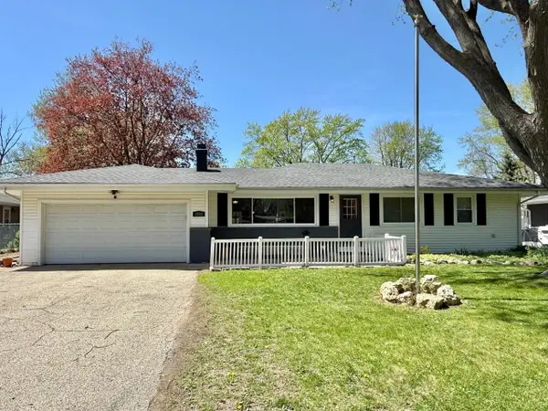 2512 Sunshine Lane, Beloit, WI 53511
