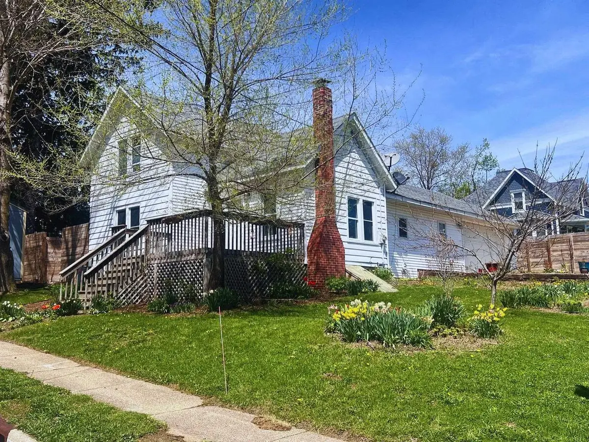 107 Richards Street, Ridgeway, WI 53582 - #1