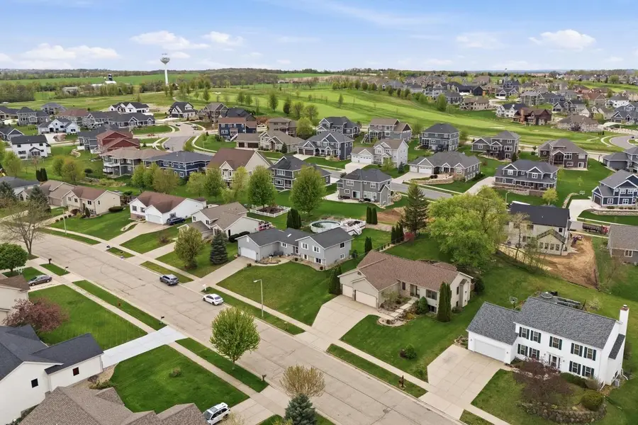 451 Oakwood Drive, Oregon, WI 53575 - #2
