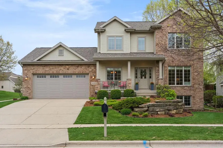 5639 Old Oak Drive, Fitchburg, WI 53711 - #2