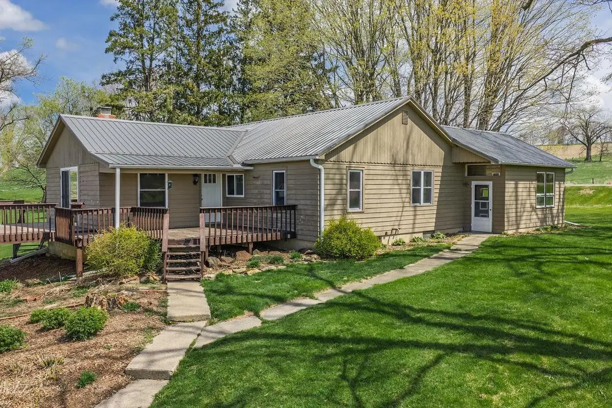 E5386 County Rd. V, Reedsburg, WI 53959 - #1