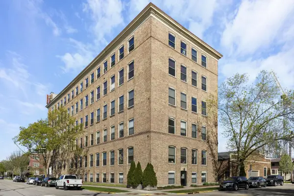 123 N Blount Street #404, Madison, WI 53703